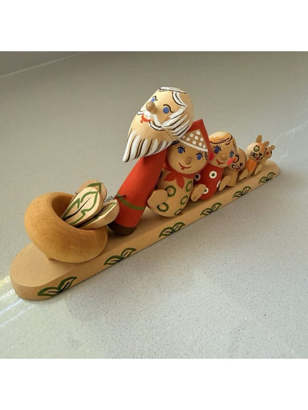 Penka Folklore Figurine Eastern Europe Or Russia "Giant Turnip” Handpainted 1983